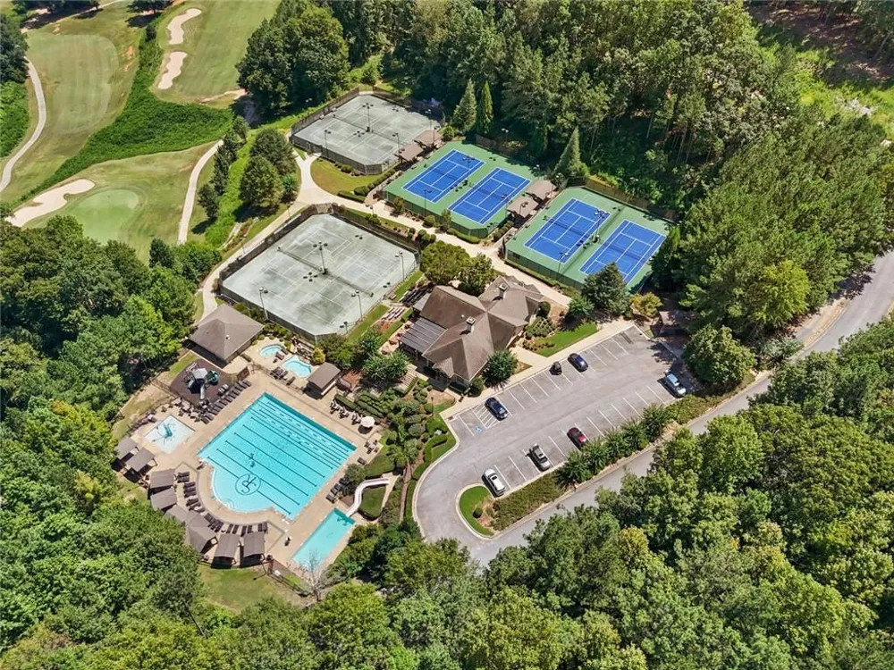 1612 Mountain Shadow Trail Stone Mountain, GA 30087