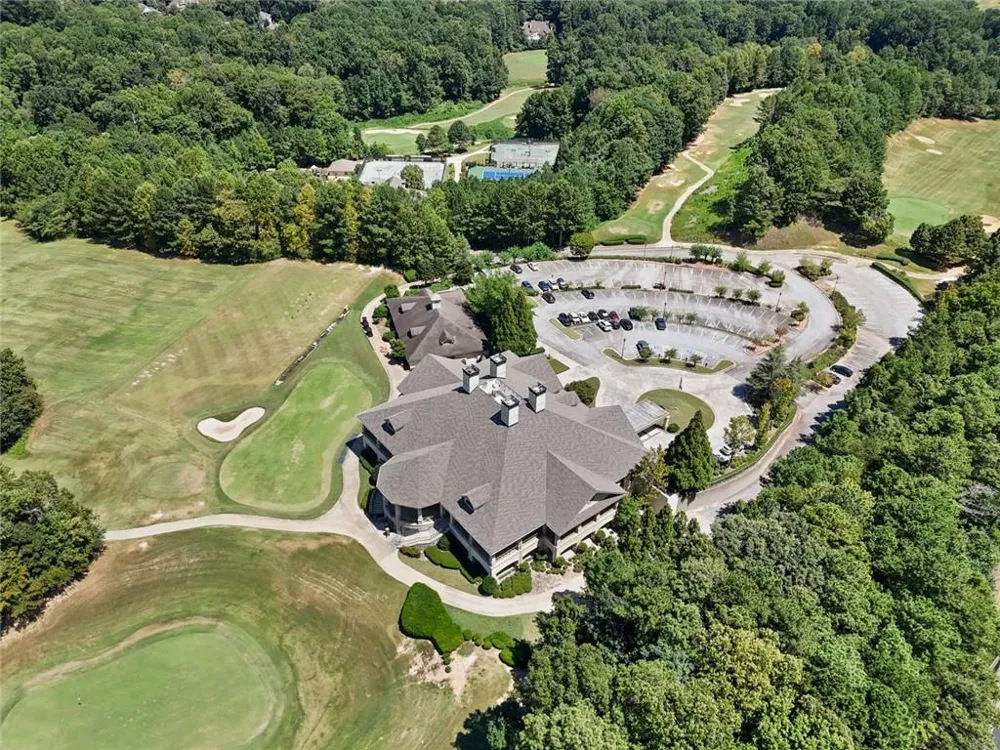 1612 Mountain Shadow Trail Stone Mountain, GA 30087