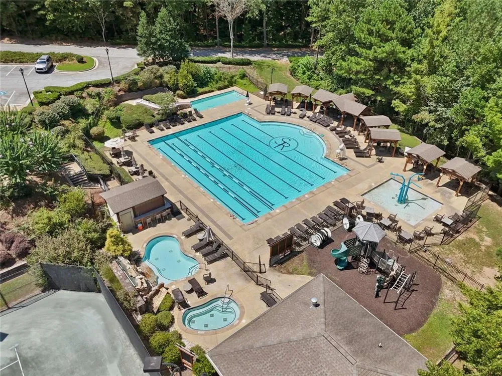 1612 Mountain Shadow Trail Stone Mountain, GA 30087