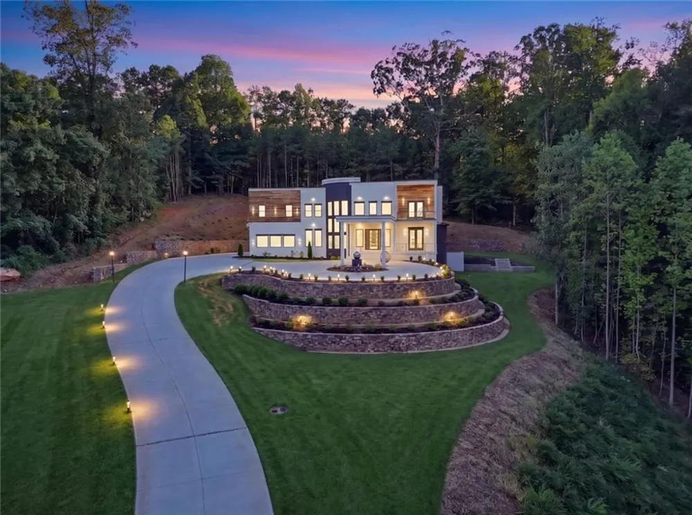 1612 Mountain Shadow Trail Stone Mountain, GA 30087