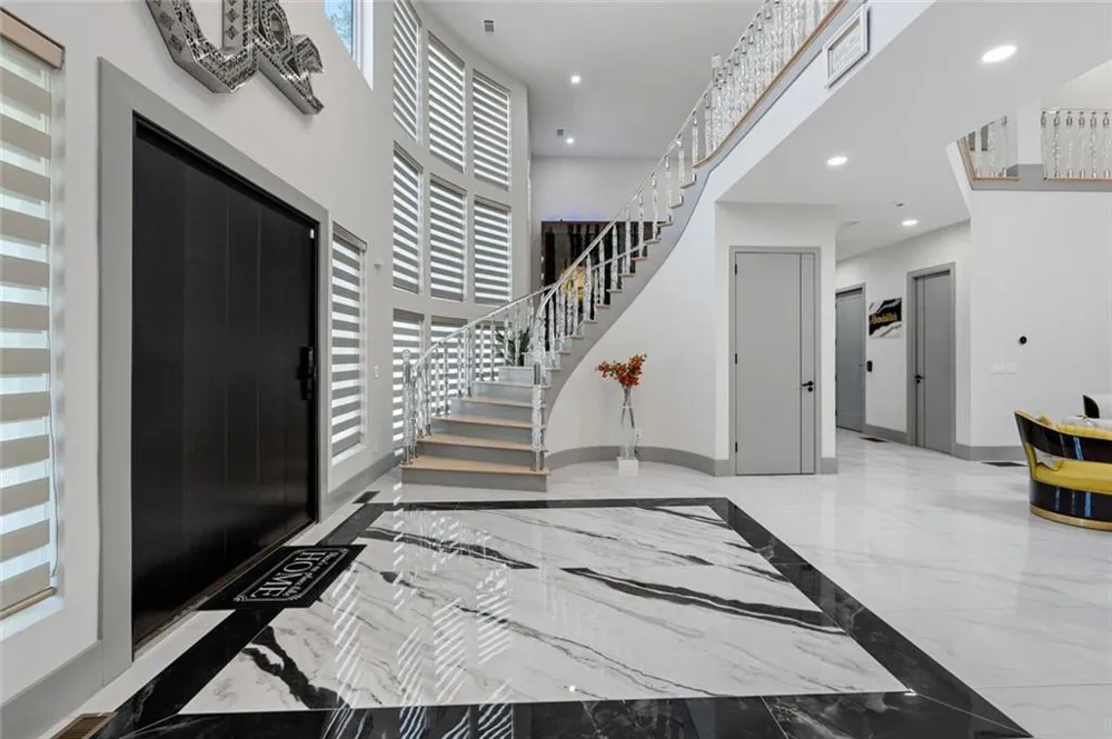 1612 Mountain Shadow Trail Stone Mountain, GA 30087