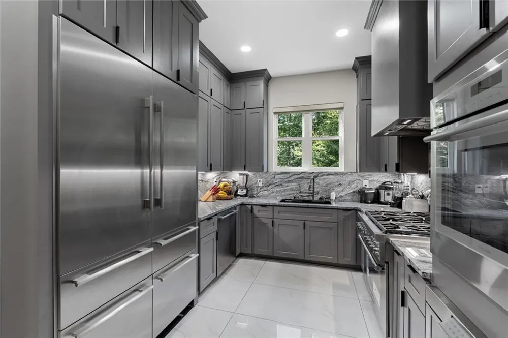1612 Mountain Shadow Trail Stone Mountain, GA 30087