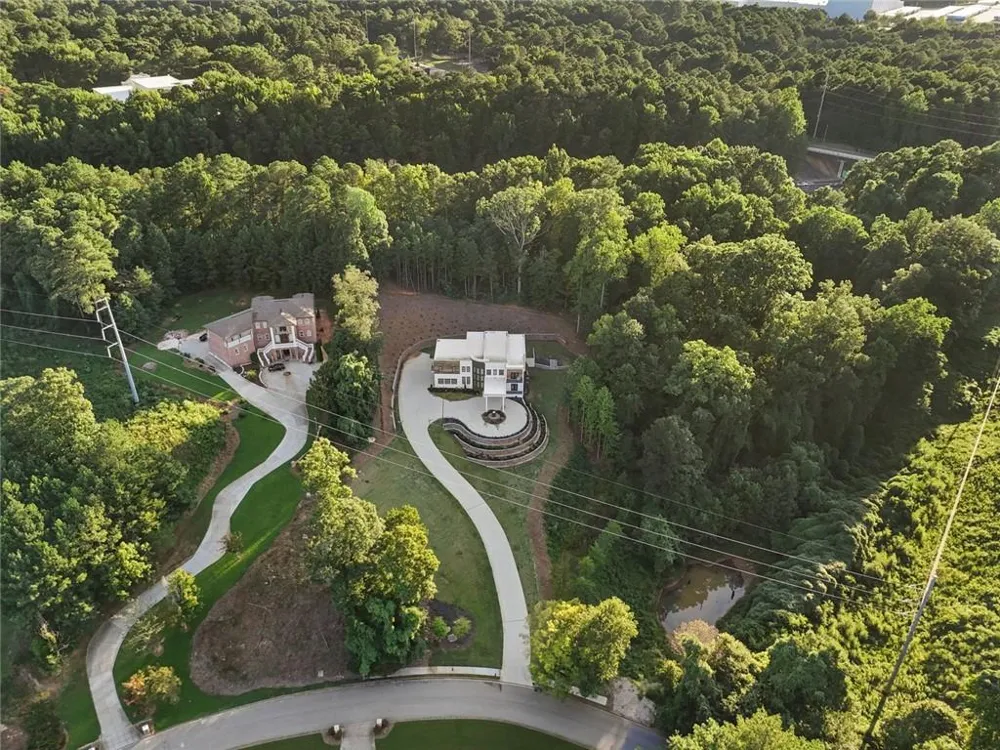 1612 Mountain Shadow Trail Stone Mountain, GA 30087