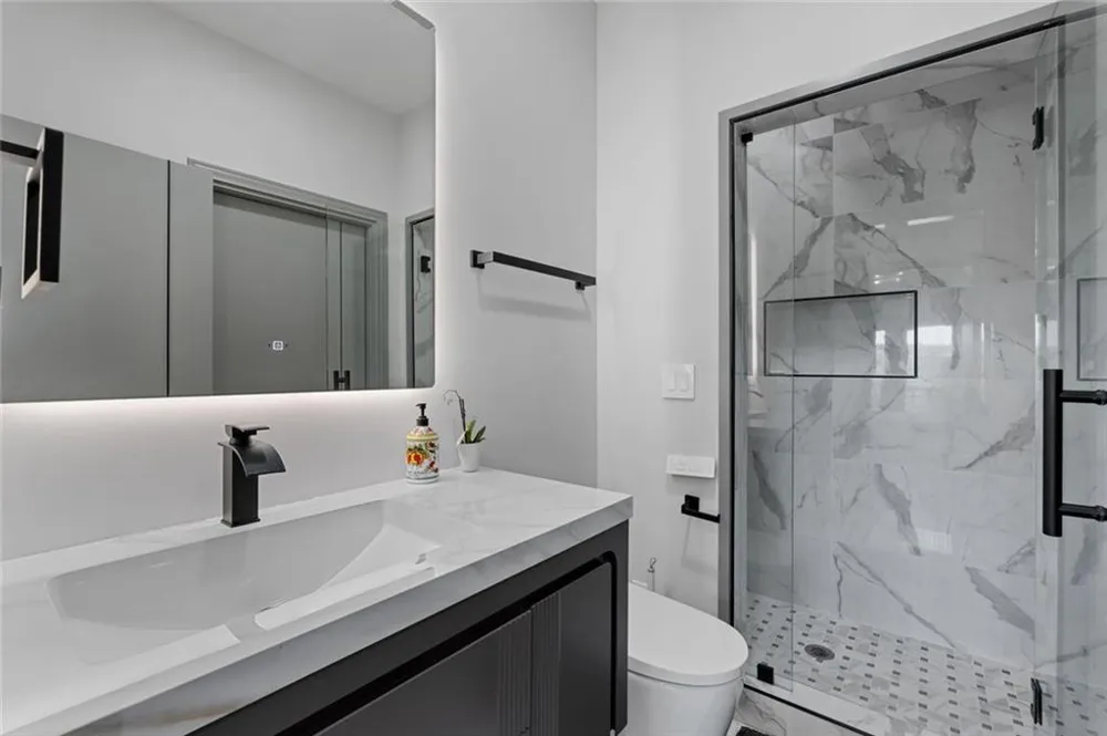 1612 Mountain Shadow Trail Stone Mountain, GA 30087