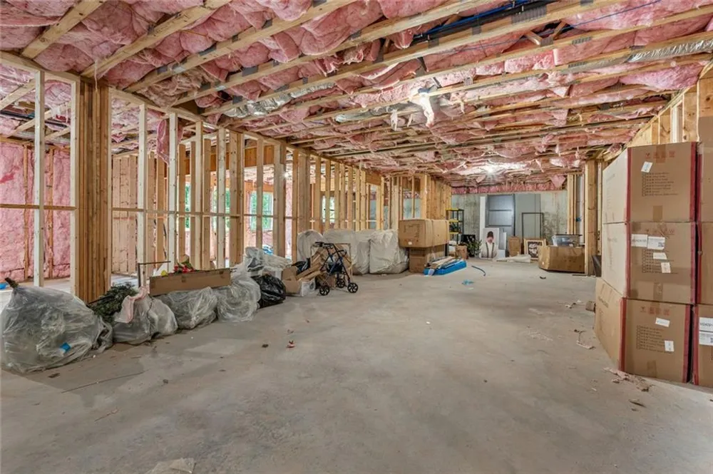 1612 Mountain Shadow Trail Stone Mountain, GA 30087