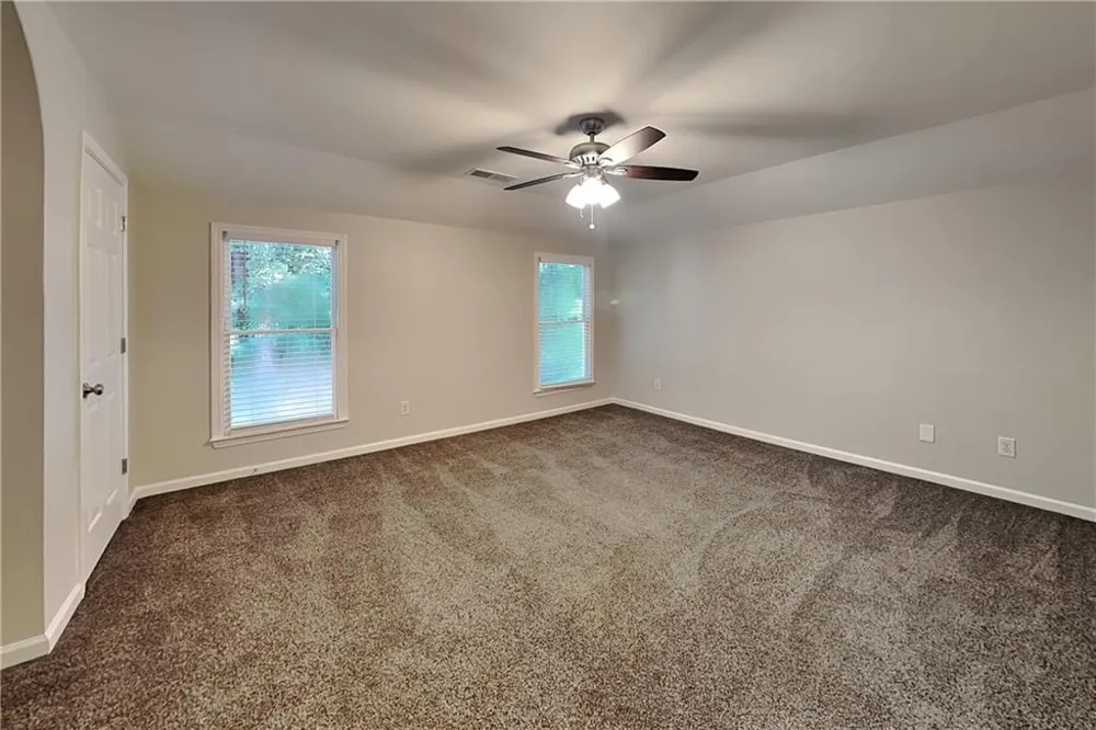 213 Park Creek Drive Woodstock, GA 30188