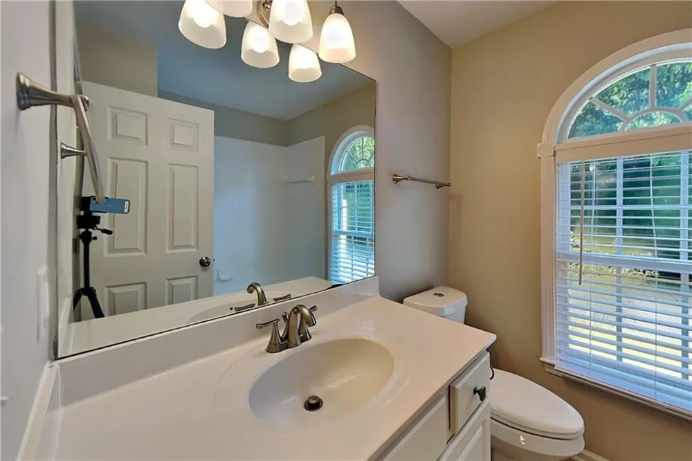 213 Park Creek Drive Woodstock, GA 30188
