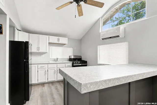 1000 Kayton Ave San Antonio, TX 78210