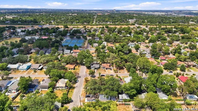1000 Kayton Ave San Antonio, TX 78210