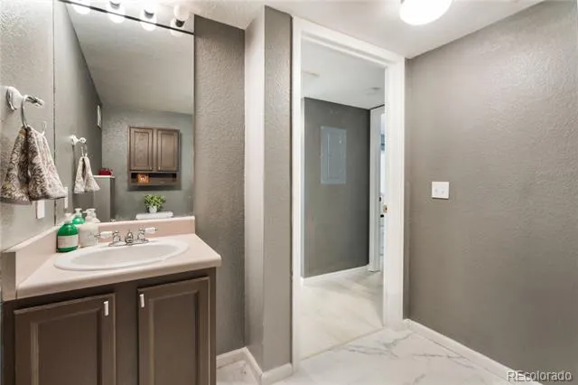1638 S Deframe Street #A1 Lakewood, CO 80228