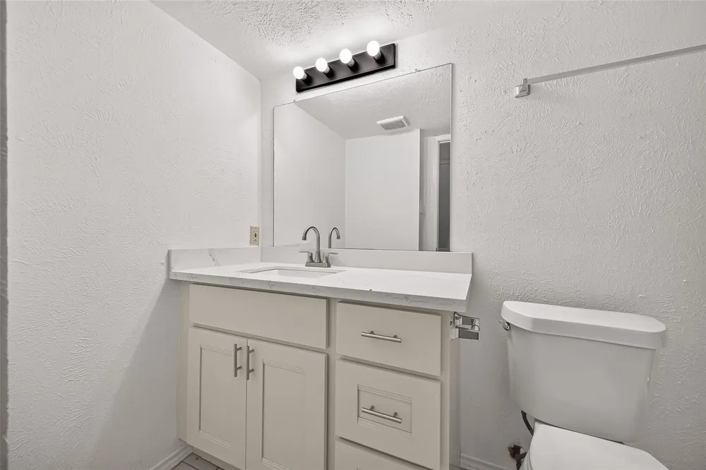 415 Lee Drive Richmond, TX 77469