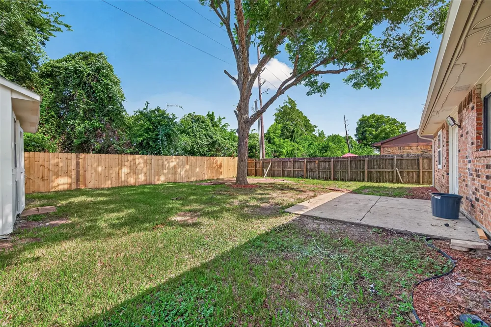 415 Lee Drive Richmond, TX 77469