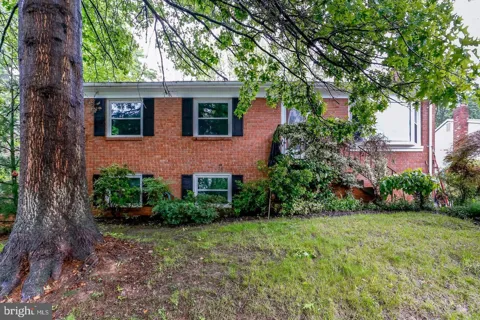 5256 MEDWICK COURT