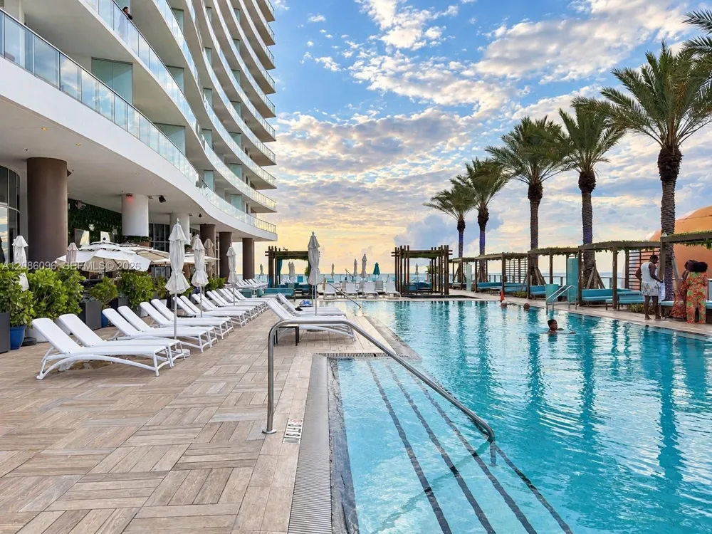 4111 S Ocean Dr #1904 Hollywood, FL 33019