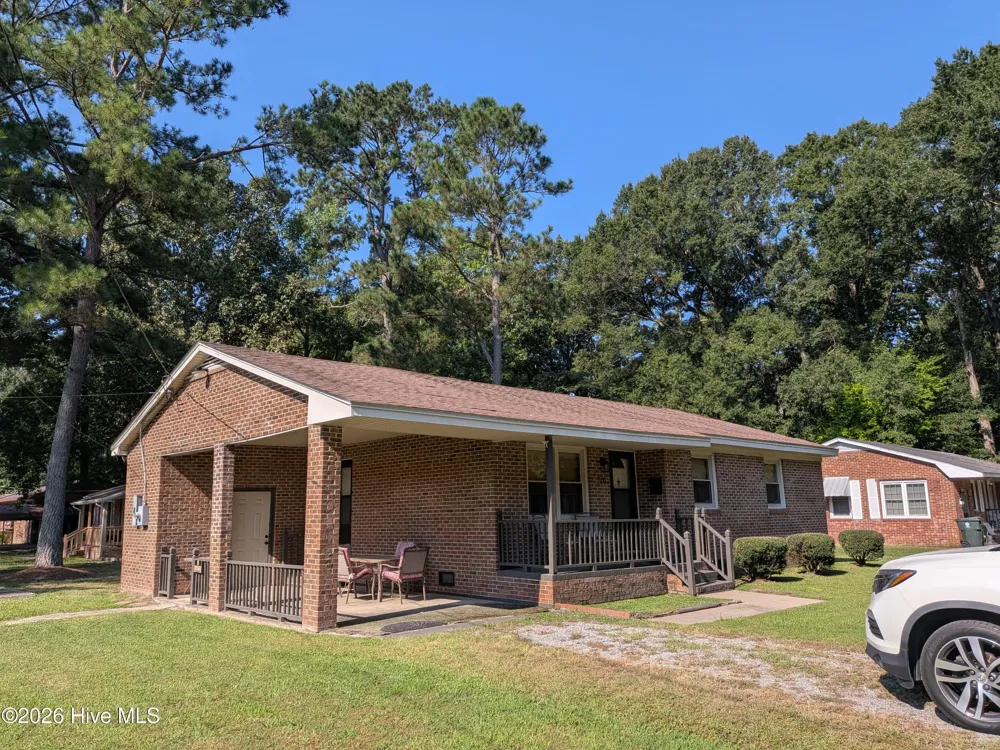 216 E Troy Street E Ahoskie, NC 27910