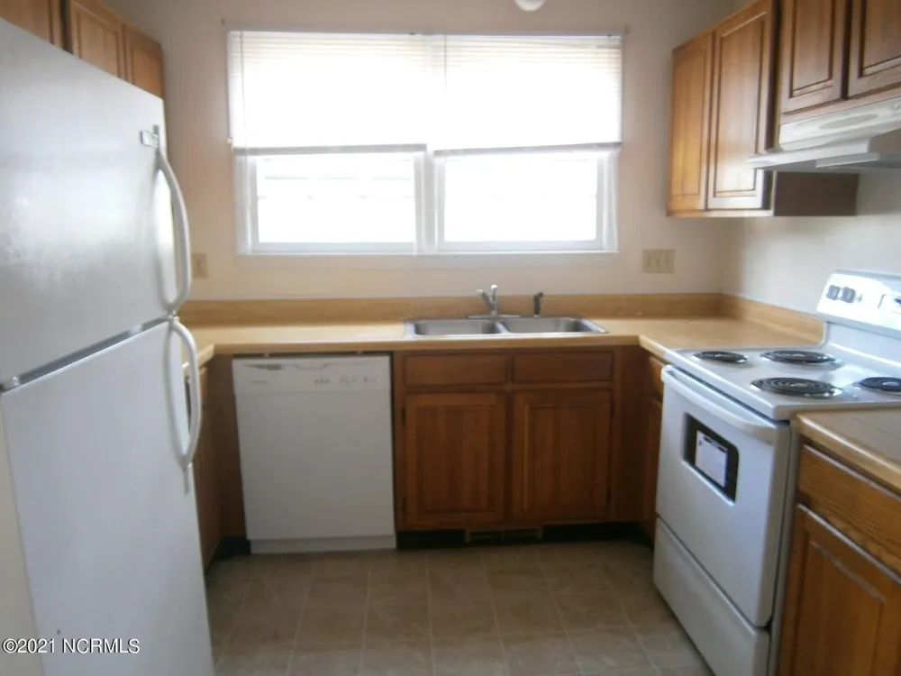 112 Ramona Avenue Jacksonville, NC 28540