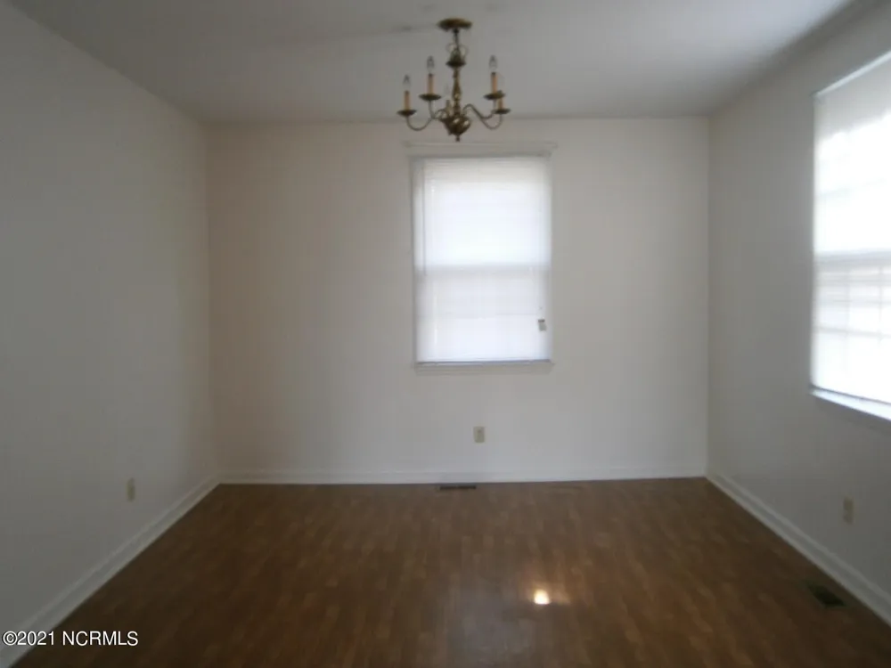 112 Ramona Avenue Jacksonville, NC 28540