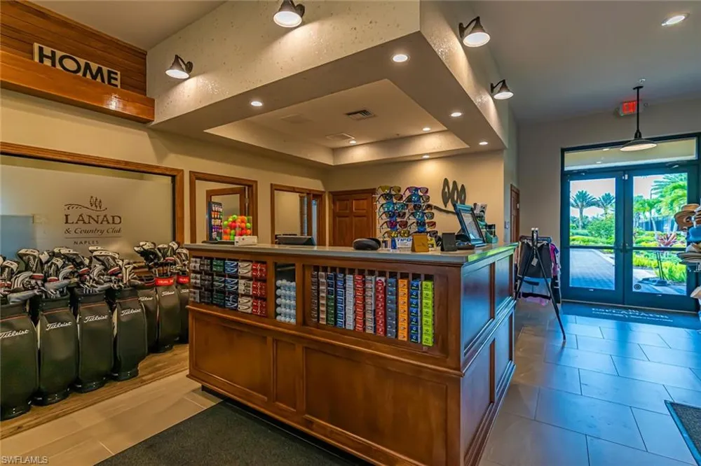 9419 Benvenuto Court #204 Naples, FL 34119
