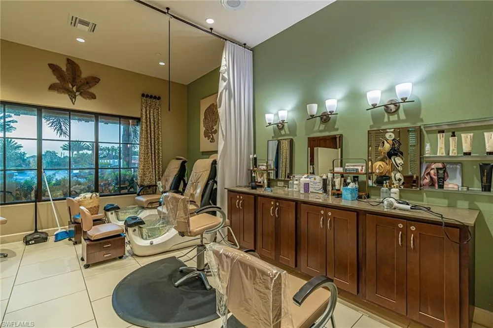 9419 Benvenuto Court #204 Naples, FL 34119