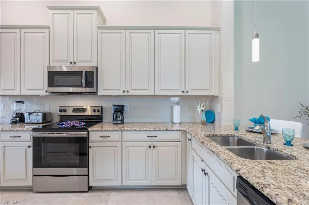 9419 Benvenuto Court #204 Naples, FL 34119