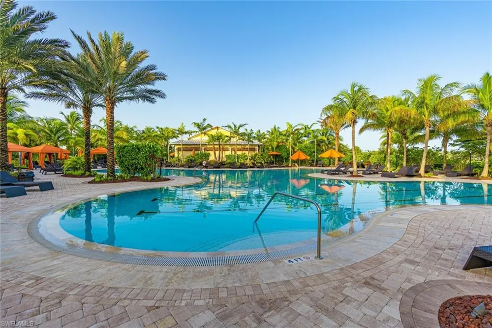 9419 Benvenuto Court #204 Naples, FL 34119