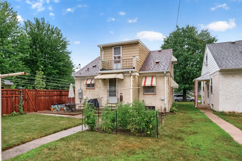 1156 Englewood Avenue Saint Paul, MN 55104