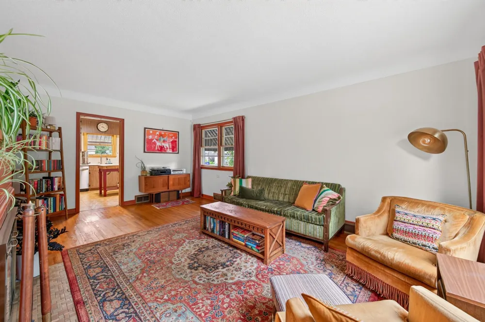 1156 Englewood Avenue Saint Paul, MN 55104