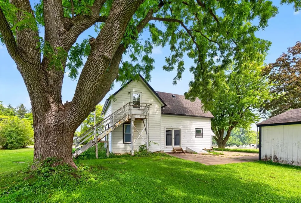 414 E Main Street Racine, MN 55967