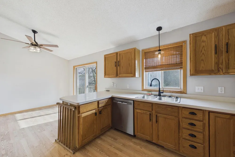 26245 Golden Avenue Wyoming, MN 55092