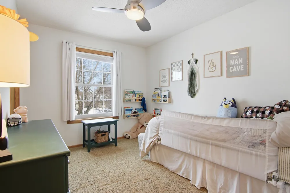9953 Starlight Drive Woodbury, MN 55125