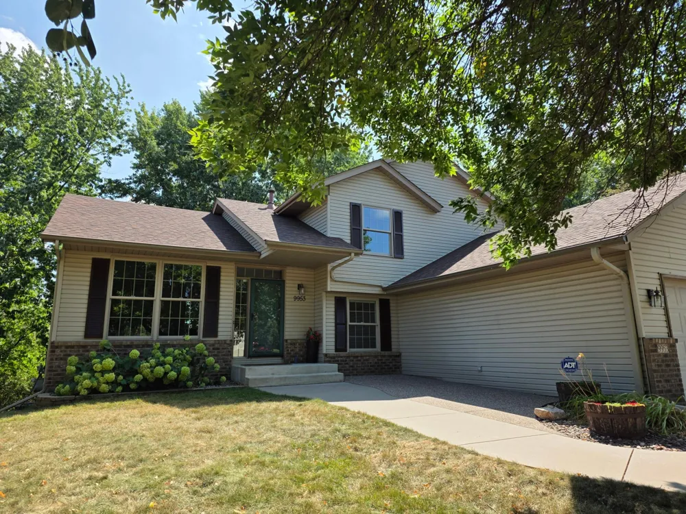 9953 Starlight Drive Woodbury, MN 55125