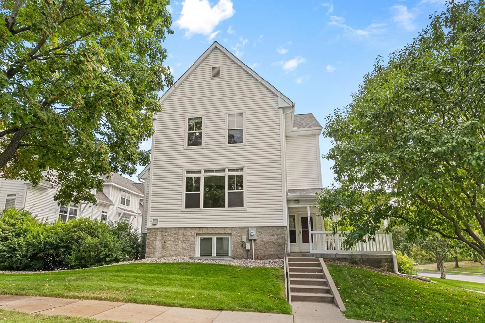 416 Duke Street Saint Paul, MN 55102