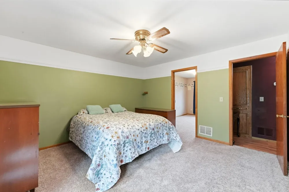 3287 Spruce Trail SW Prior Lake, MN 55372