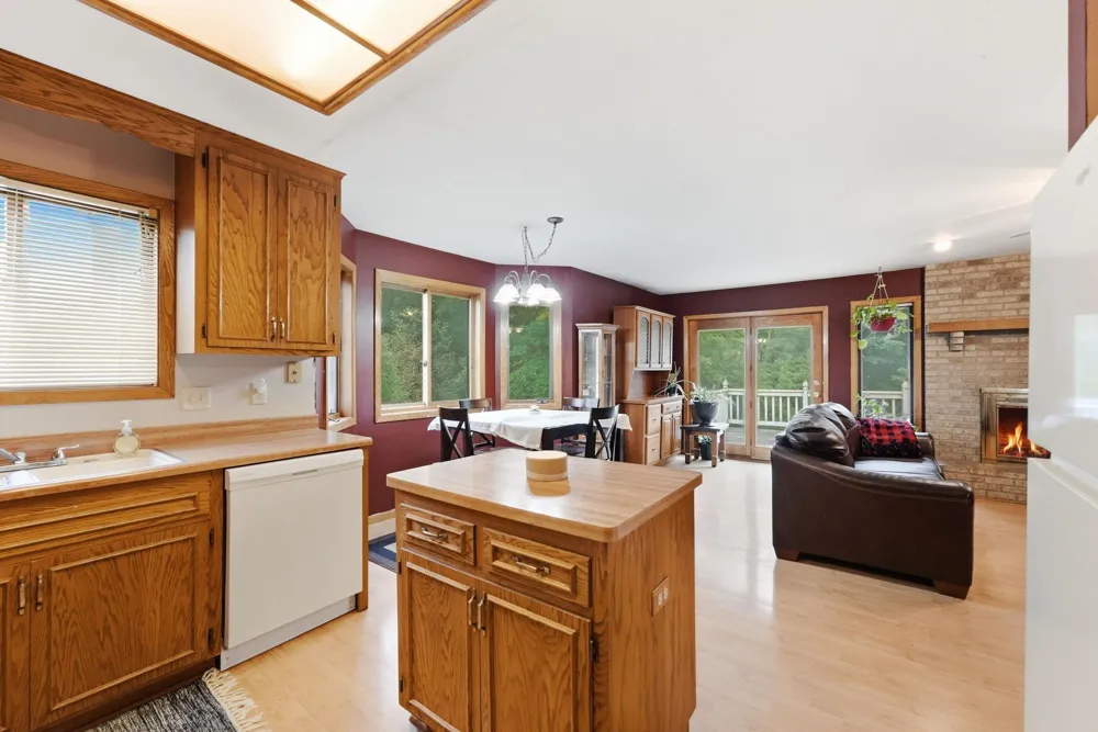 3287 Spruce Trail SW Prior Lake, MN 55372