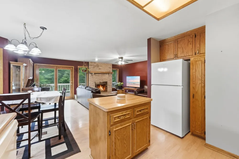 3287 Spruce Trail SW Prior Lake, MN 55372