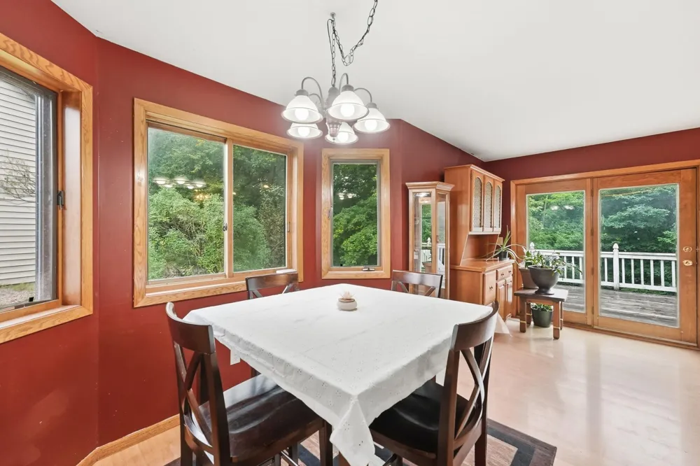 3287 Spruce Trail SW Prior Lake, MN 55372