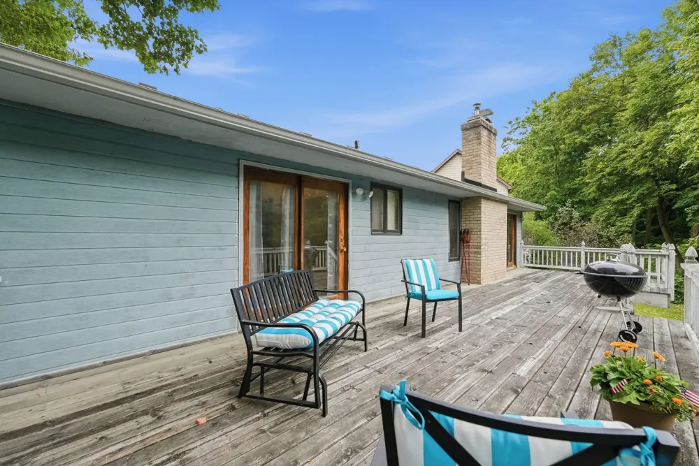 3287 Spruce Trail SW Prior Lake, MN 55372