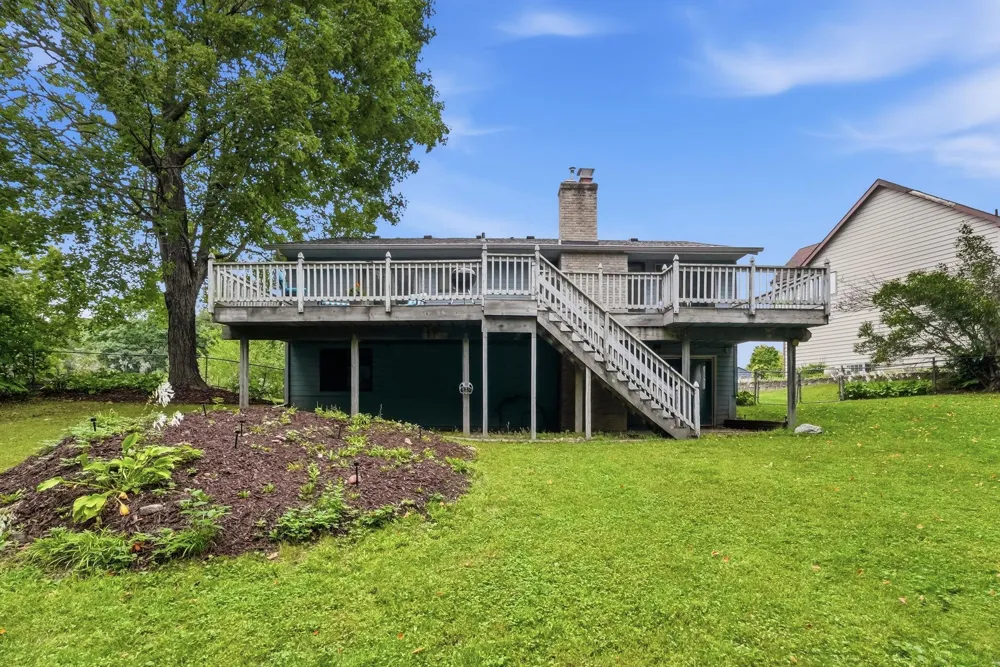 3287 Spruce Trail SW Prior Lake, MN 55372