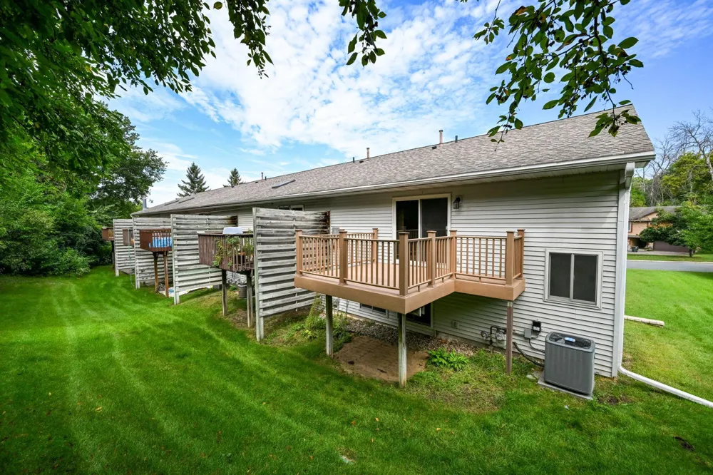 3761 Robin Lane Eagan, MN 55122