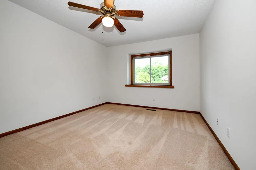 3761 Robin Lane Eagan, MN 55122