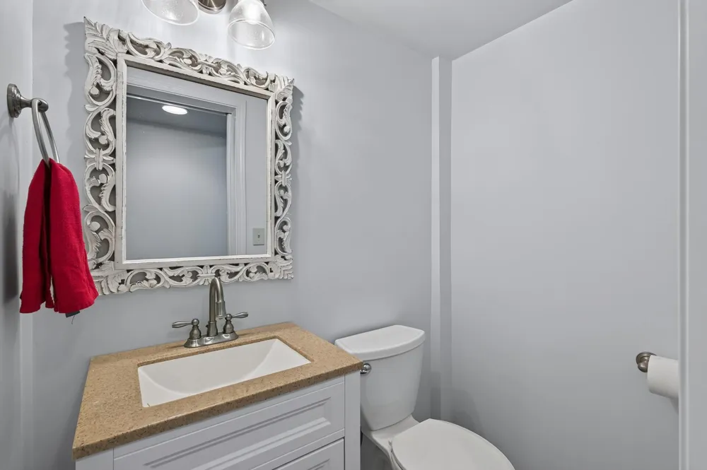 10817 Cambridge Court Burnsville, MN 55337