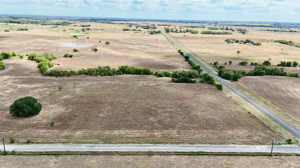 2 County Road 366 Shiner, TX 77984
