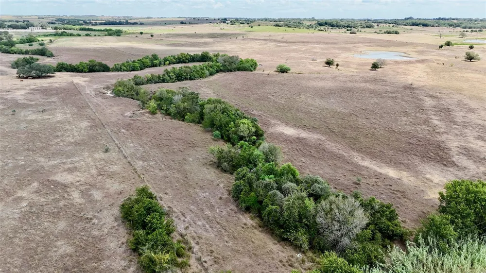 2 County Road 366 Shiner, TX 77984