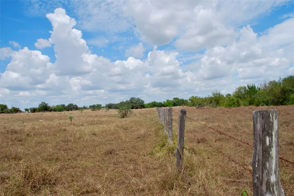 2 County Road 366 Shiner, TX 77984