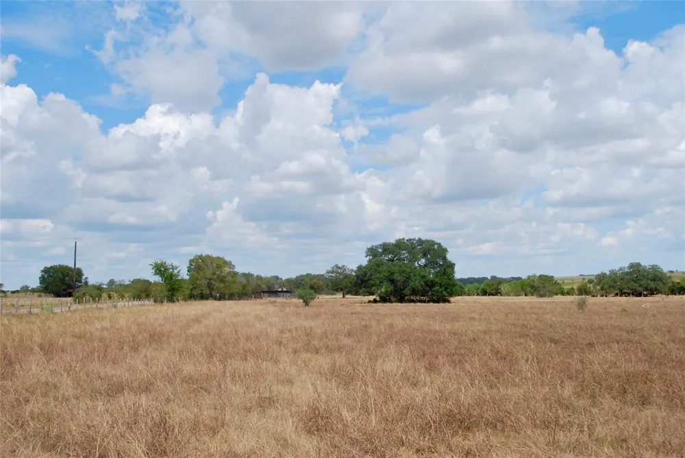 2 County Road 366 Shiner, TX 77984