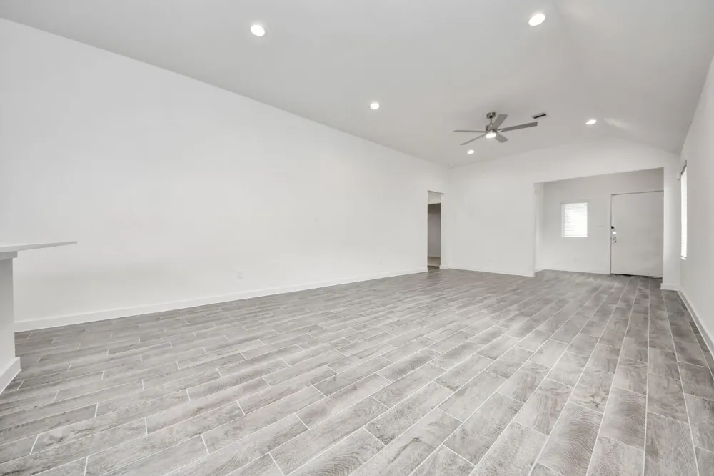 18534 Athena Flower Drive Fresno, TX 77545