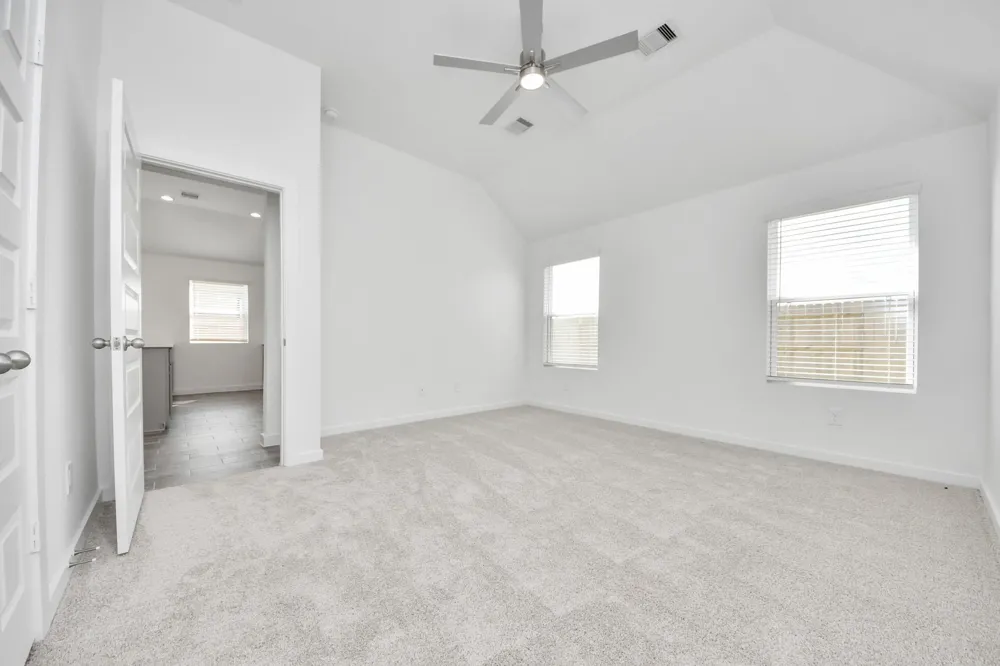 18534 Athena Flower Drive Fresno, TX 77545