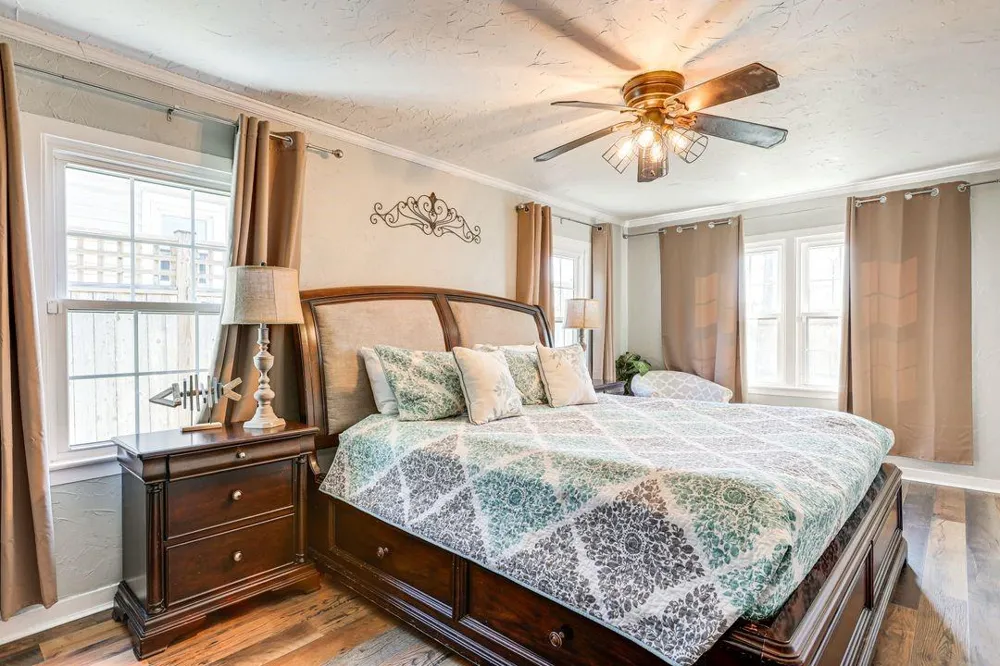3917 Avenue P 1/2 Galveston, TX 77550
