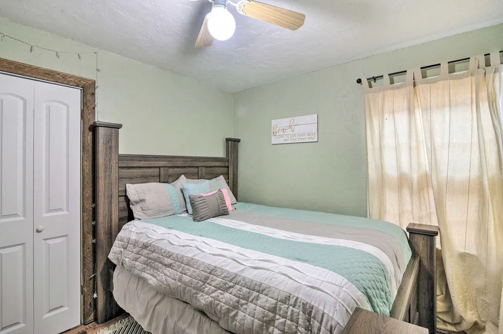 3917 Avenue P 1/2 Galveston, TX 77550