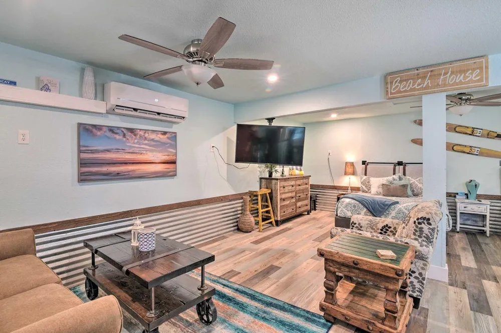 3917 Avenue P 1/2 Galveston, TX 77550